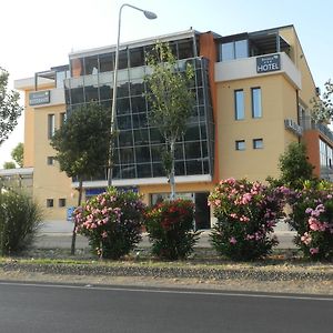 Erasmus Hotel